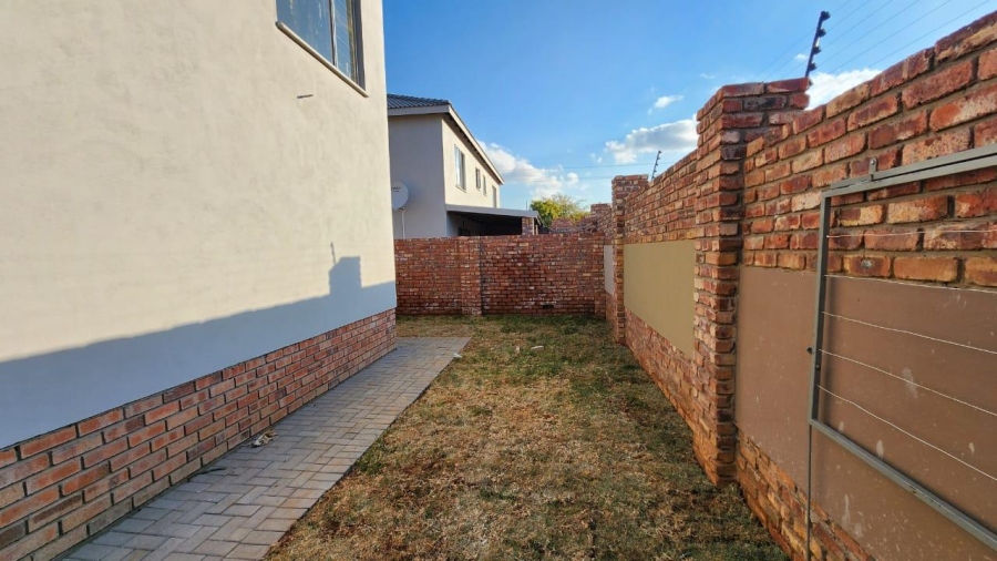 3 Bedroom Property for Sale in Waterval East North West